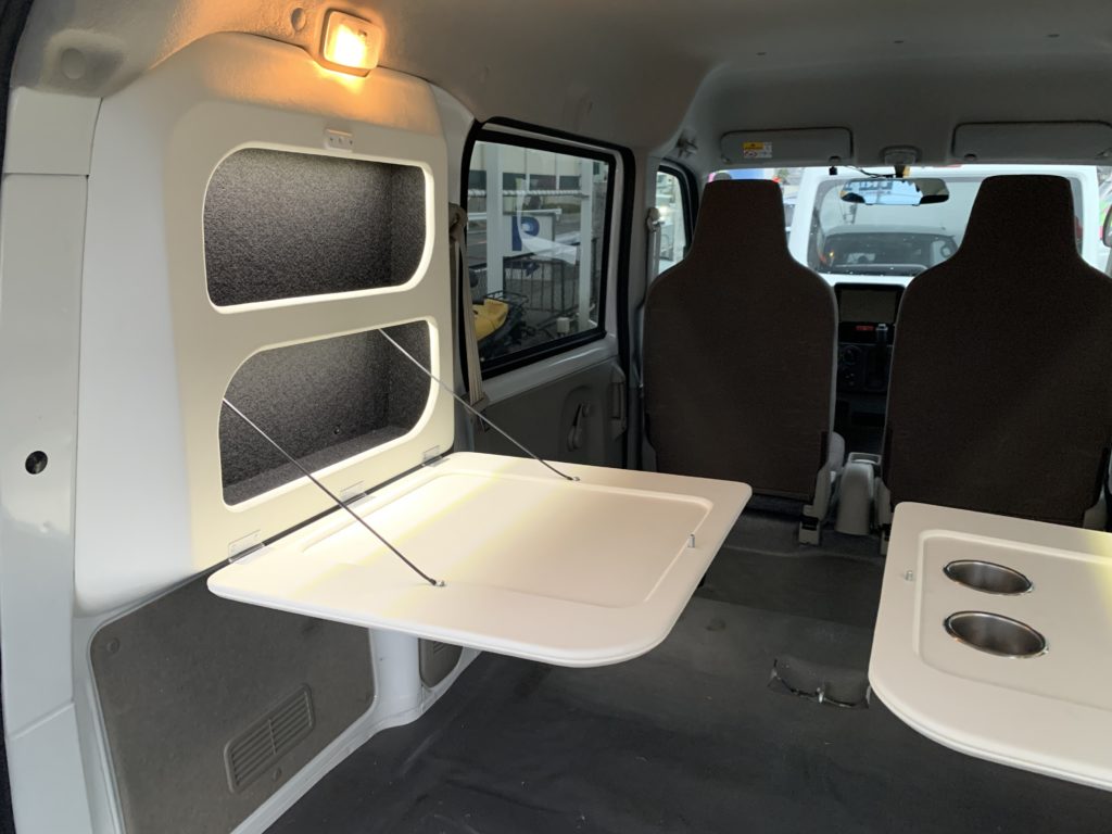 車中泊 ベッド 軽キャンピングカー キャンピングカー 兵庫 大阪 神戸 明石 姫路 三木 加西 キャンプ アウトドア ノースフェイス 痛車 ランボルギーニ Vtuber Vチューバー ラッピングカー カーラッピング 車塗装 リアルグラフィック 痛車